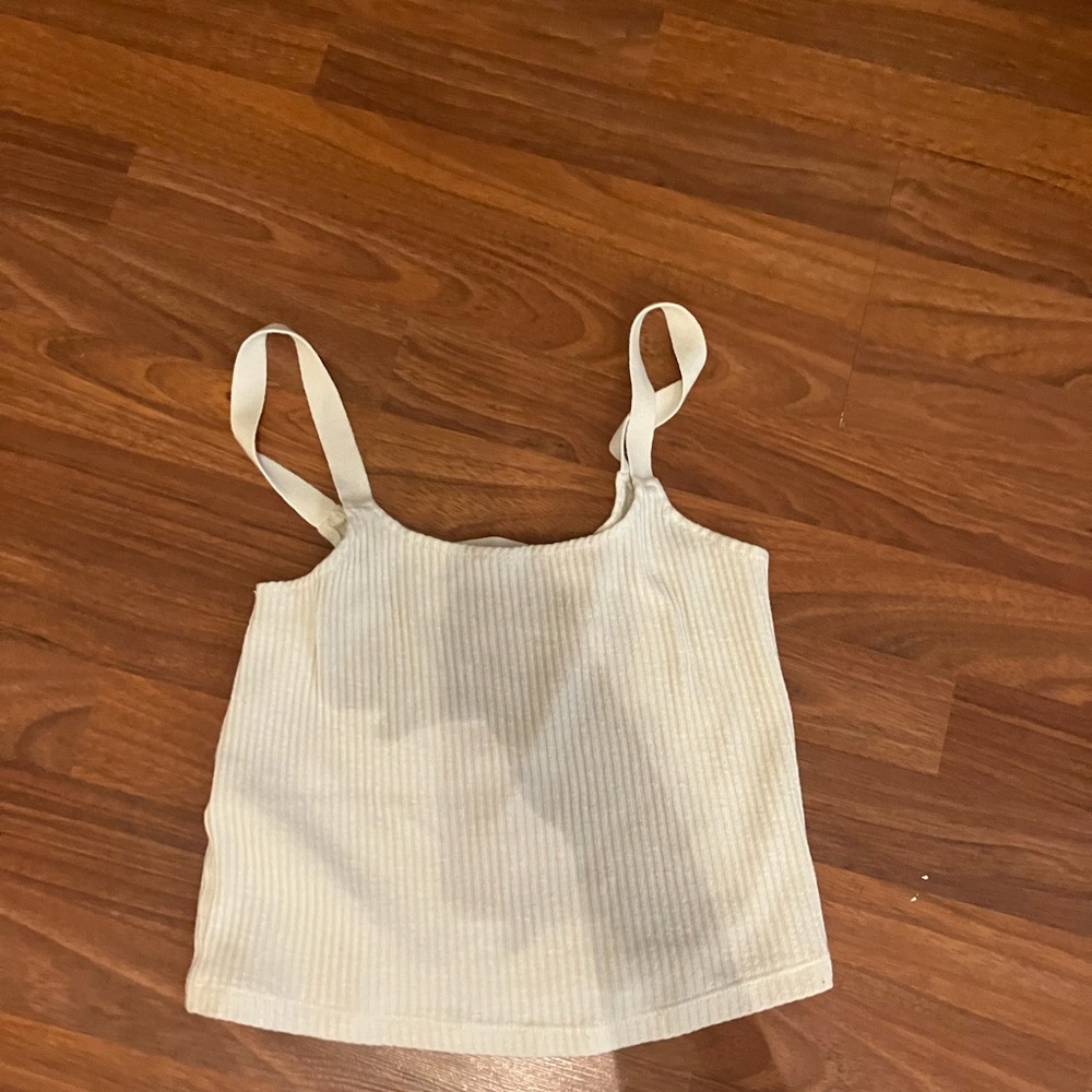 Category: Women
Color: White
Style: Top Crop